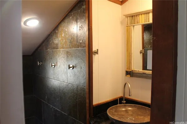 $4,900 | 66-210 Kamehameha Highway, Unit B, Haleiwa, HI 96712