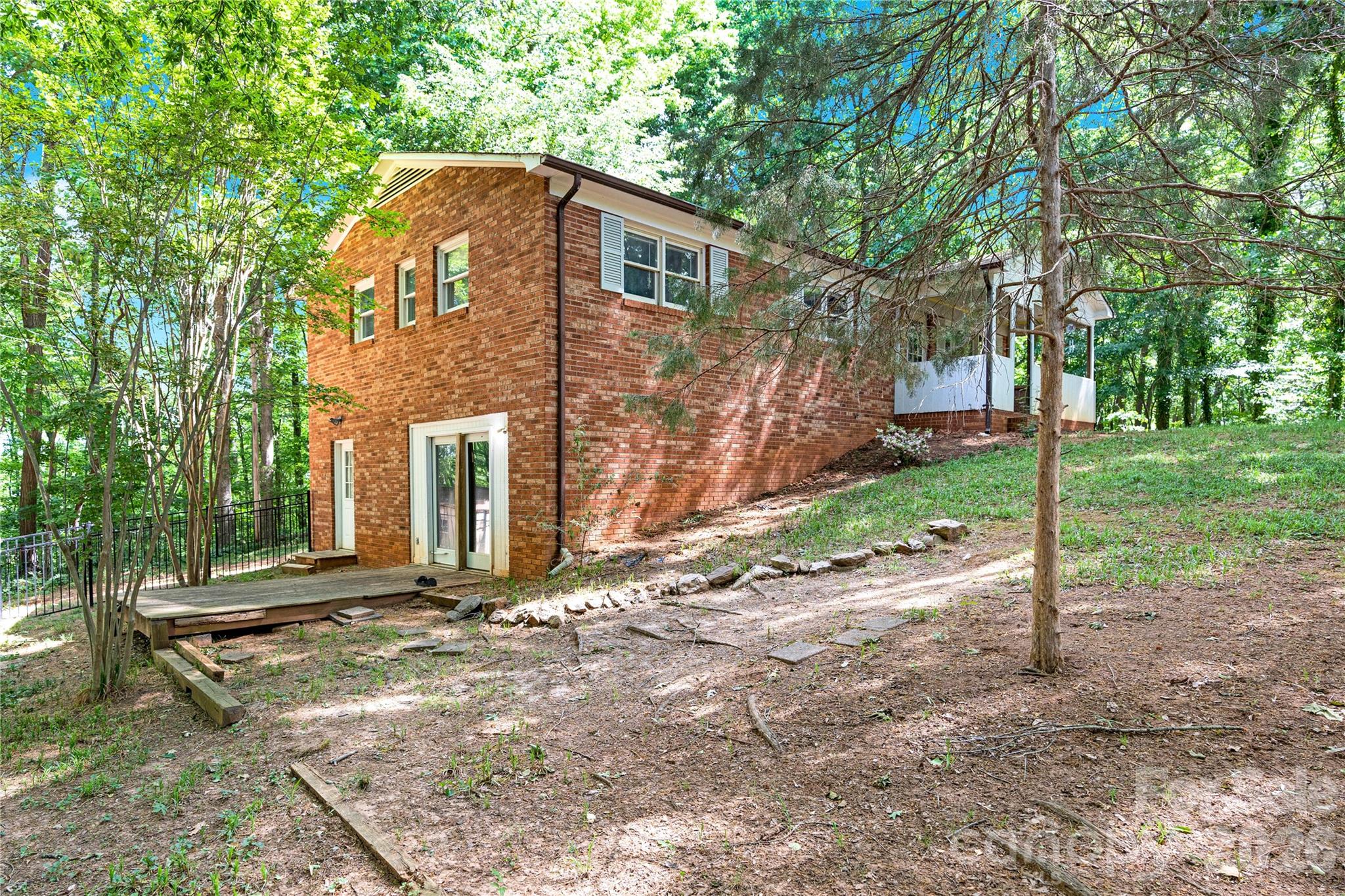 7065 Fieldcrest Lane Denver, NC 28037 - Photo 34 of 39