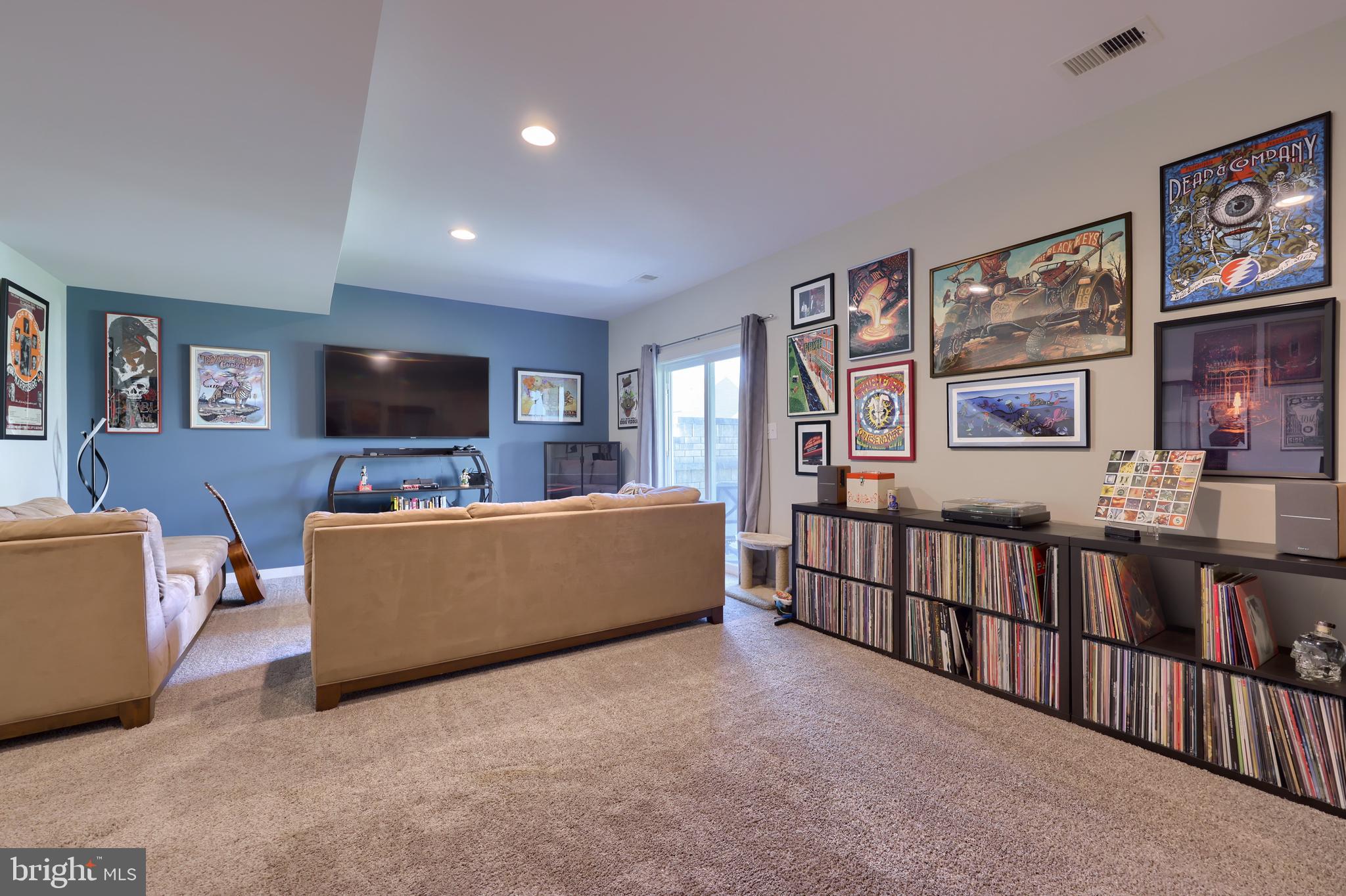 709 Duquesne Road York, PA 17402 - Photo 23 of 37 Gallery Image 23