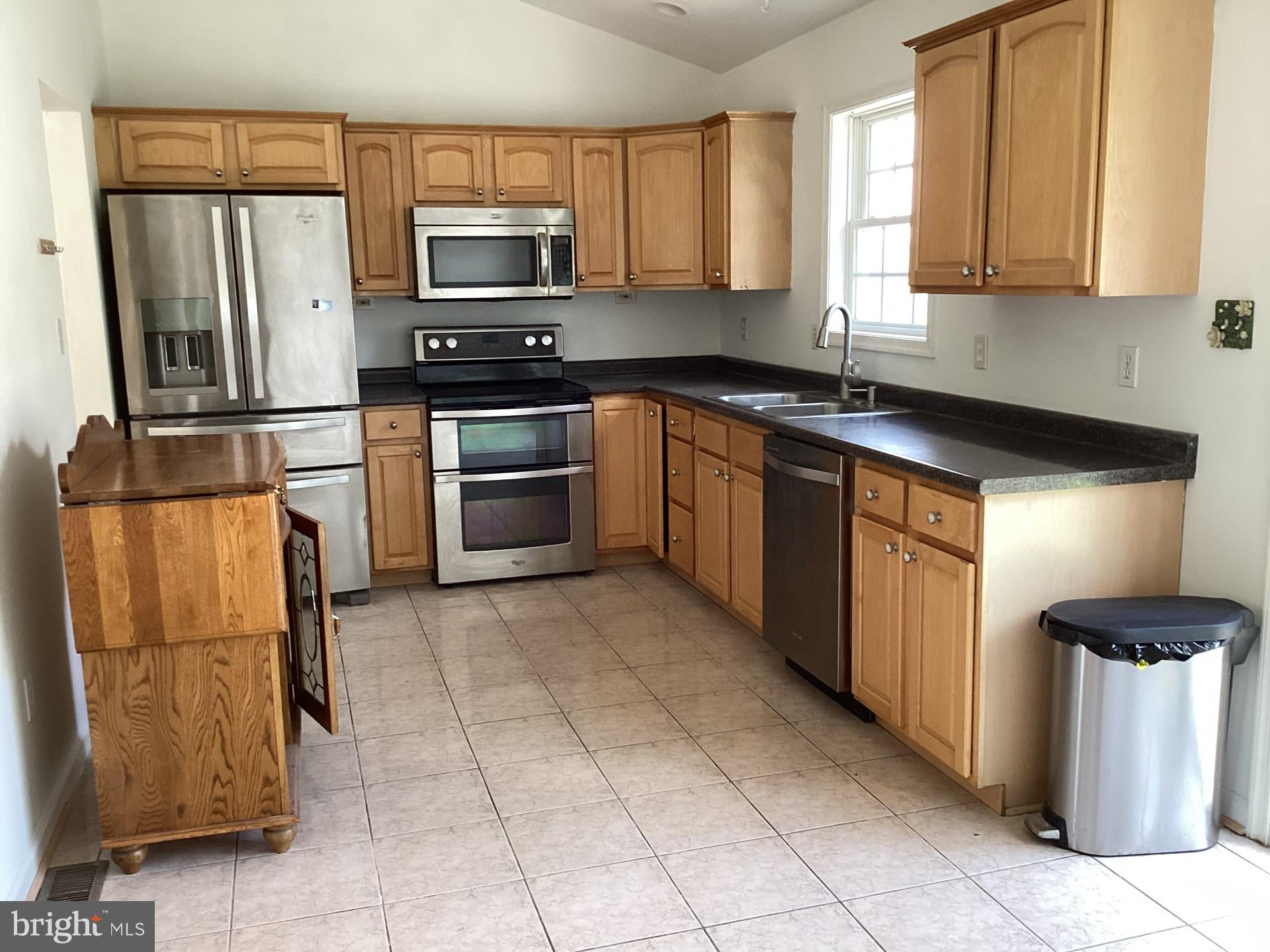 18 South Burns Road Spring Grove, PA 17362 - Photo 3 of 30