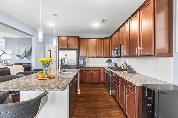 $649,900 | 552 Rowanwood Way, Apex, NC 27523