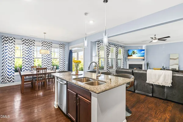 $649,900 | 552 Rowanwood Way, Apex, NC 27523