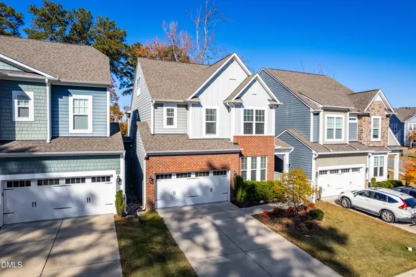 $649,900 | 552 Rowanwood Way, Apex, NC 27523