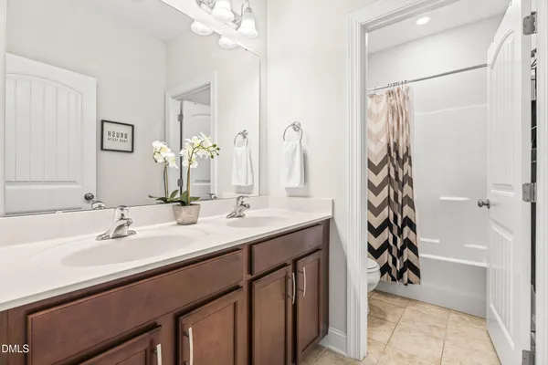 $649,900 | 552 Rowanwood Way, Apex, NC 27523