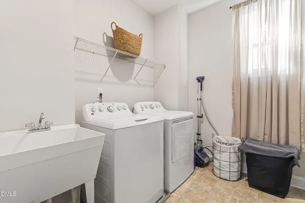 $649,900 | 552 Rowanwood Way, Apex, NC 27523