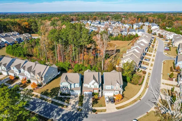 $649,900 | 552 Rowanwood Way, Apex, NC 27523