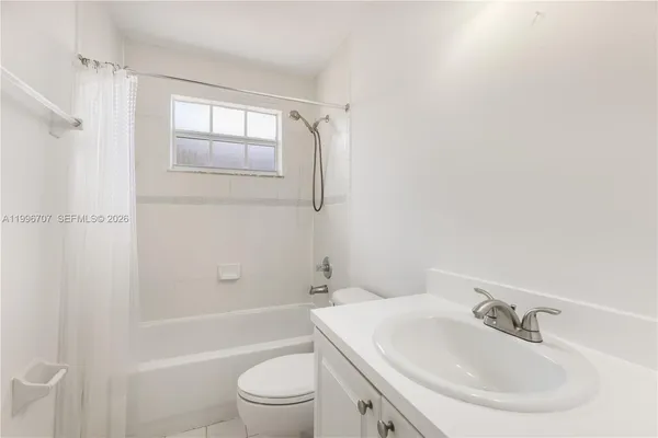 $3,850 | 3027 Southwest 24th Street, Miami, FL 33145