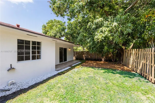 $3,850 | 3027 Southwest 24th Street, Miami, FL 33145