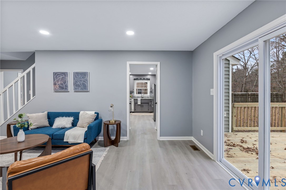 17416 Chemin Road Petersburg, VA 23803 - Photo 7 of 29 a living room with furniture and large window