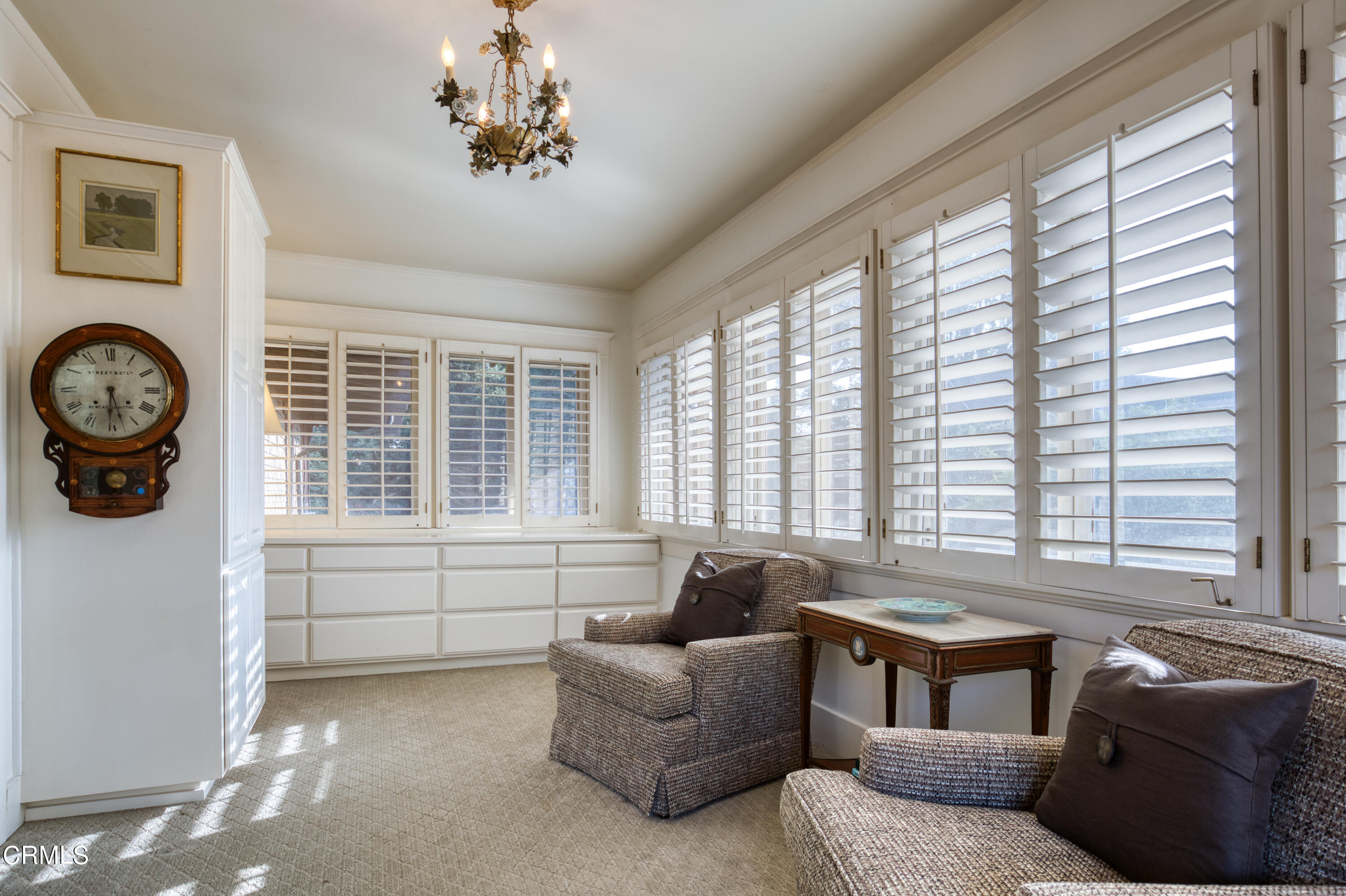 470 Bradford Street Pasadena, CA 91105 - Photo 26 of 75 a living room with furniture and a window