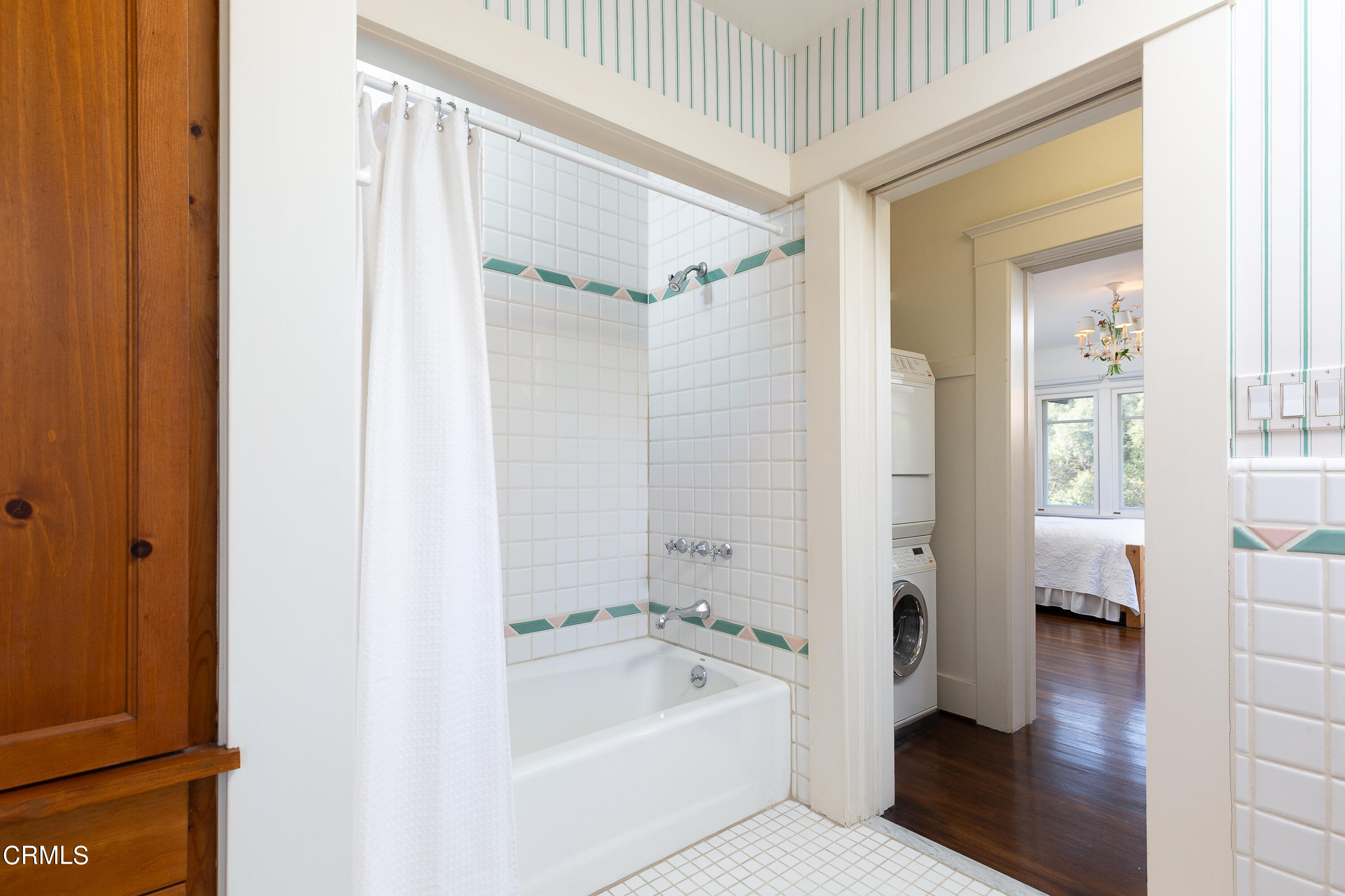 470 Bradford Street Pasadena, CA 91105 - Photo 37 of 75 a bathroom with a bathtub a toilet and a shower