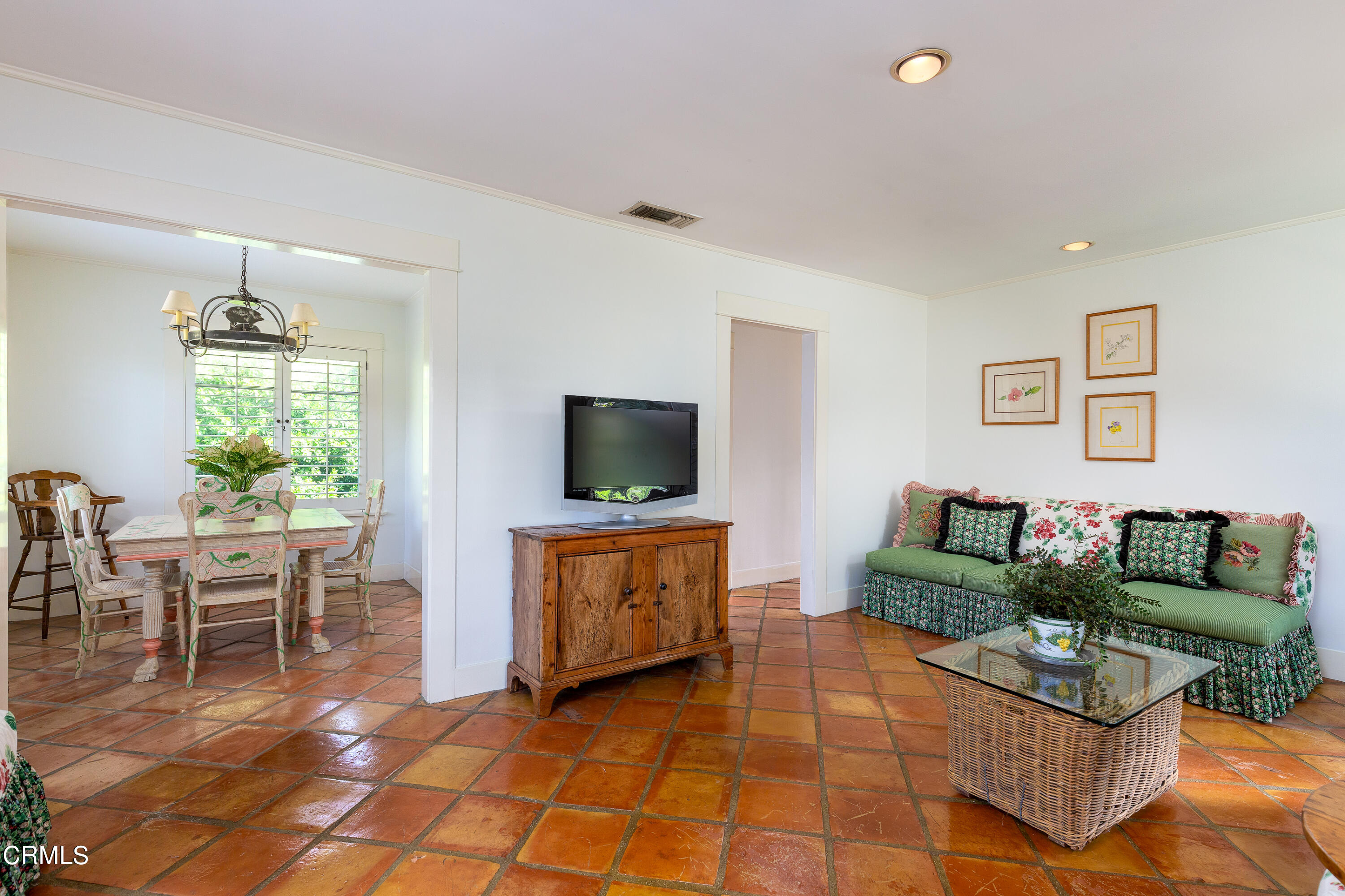 470 Bradford Street Pasadena, CA 91105 - Photo 58 of 75 a living room with furniture and a flat screen tv