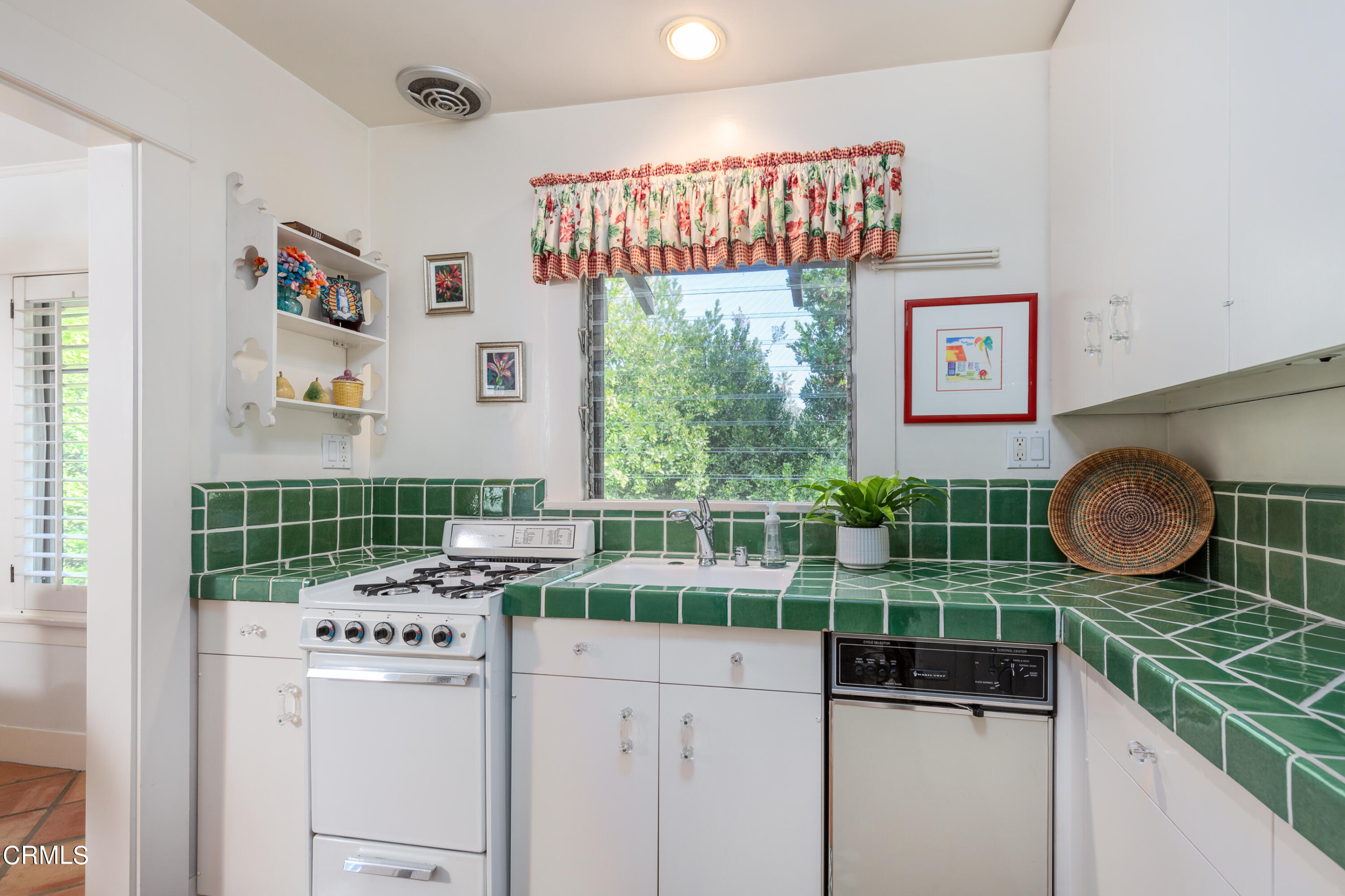 470 Bradford Street Pasadena, CA 91105 - Photo 61 of 75 91.470 Bradford_449_mls