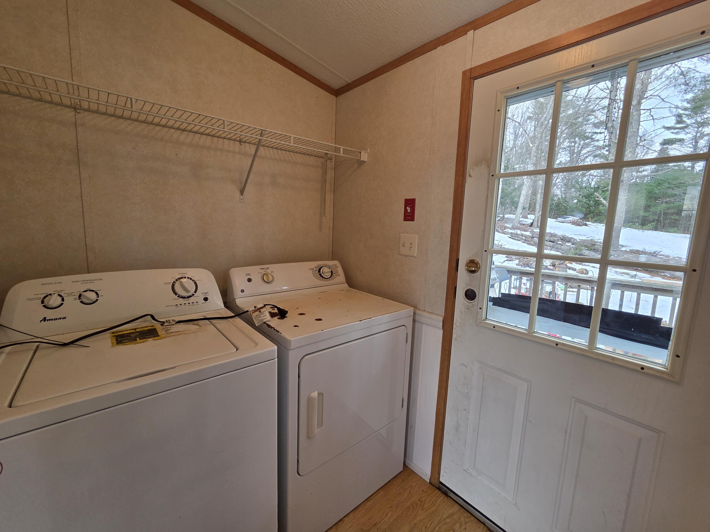 39 Mountain Road Woolwich, ME 04579 - Photo 6 of 13 20260311_094104