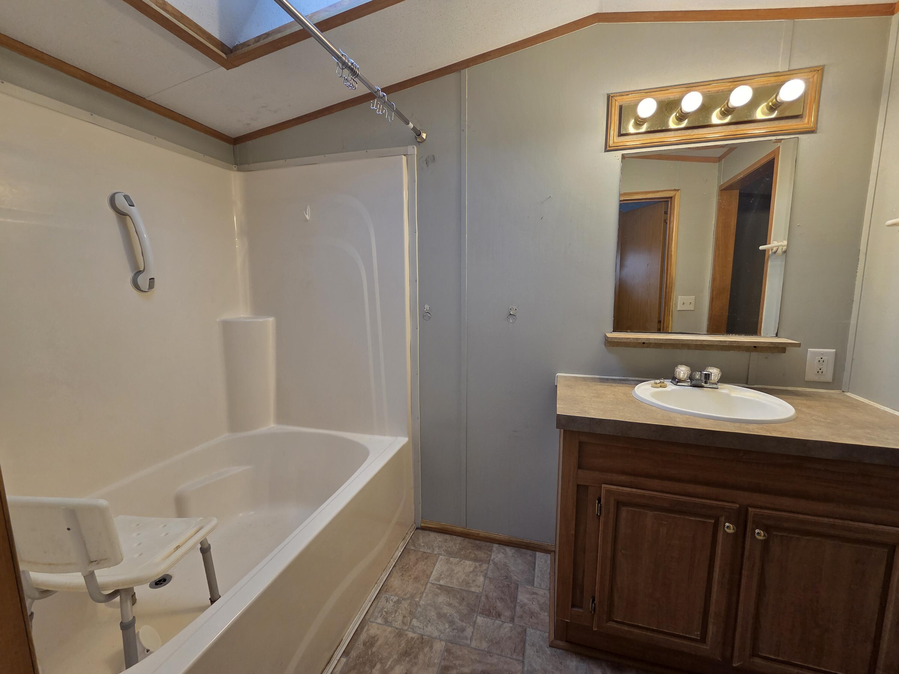 39 Mountain Road Woolwich, ME 04579 - Photo 9 of 13 20260311_094004