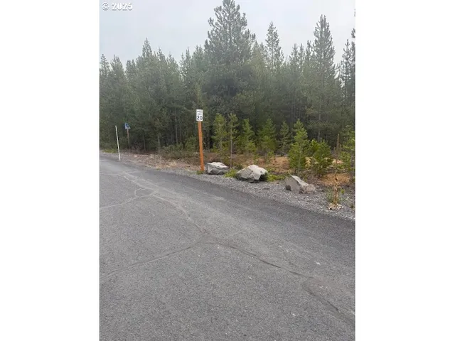 $80,000 | Royce Mountain Way, Crescent Lake, OR 97733