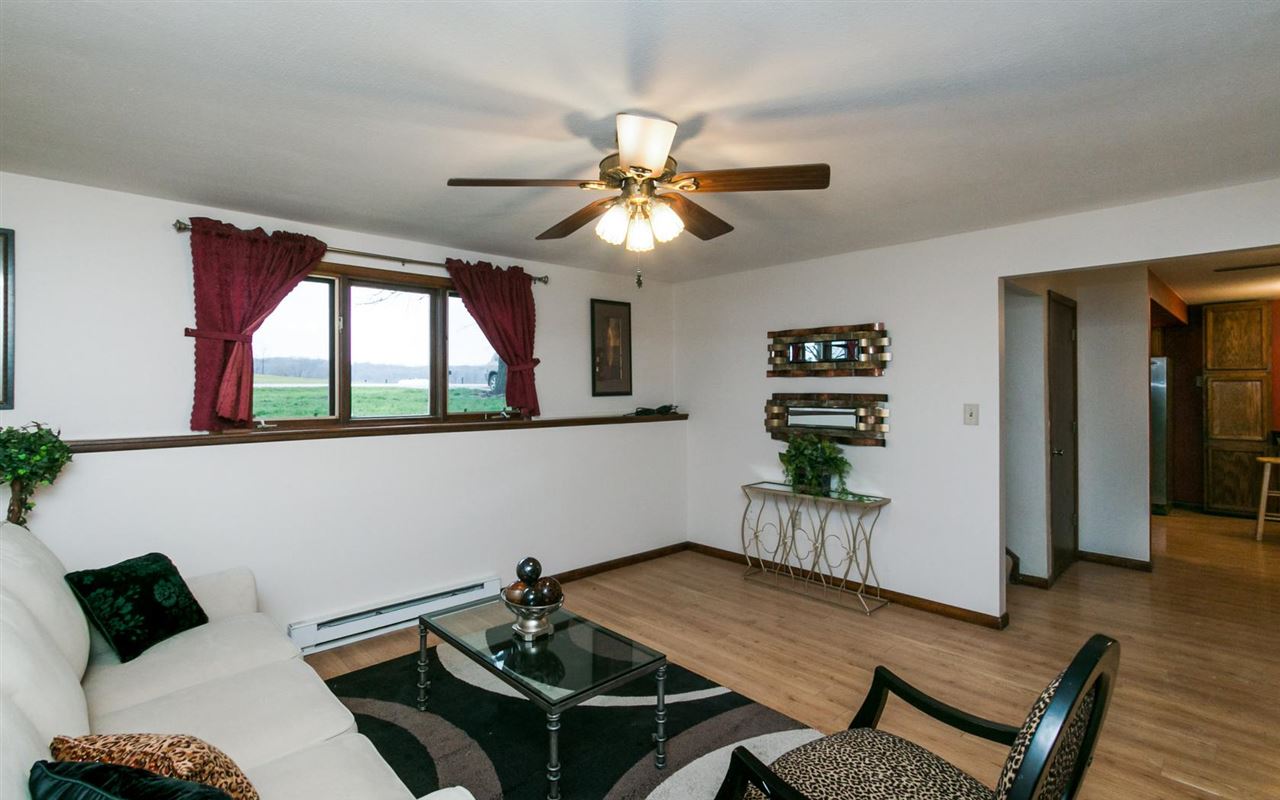 3214 130th Street Riverside, IA 52327 - Photo 3 of 25 Gallery Image 3