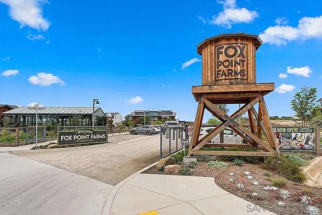 1107 Catania Court, Unit 205 Encinitas, CA 92024 - Photo 12 of 13 a view of a basketball court
