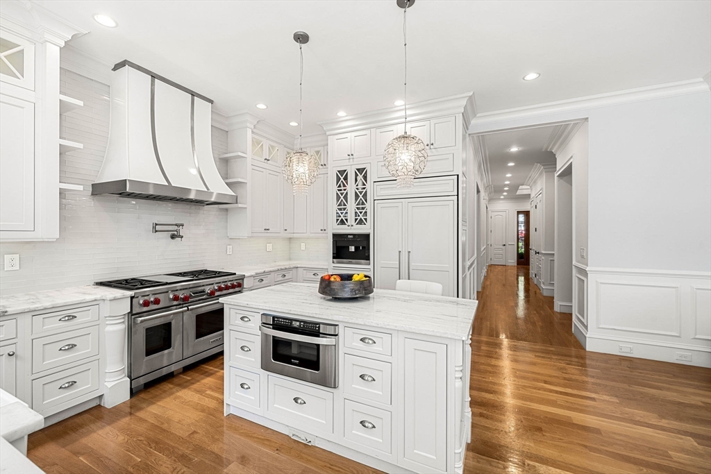129 Rangeley Road Brookline, MA 02467 - Photo 9 of 36