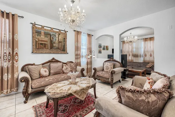$899,900 | 8741 Northwest 110th Avenue, Doral, FL 33178