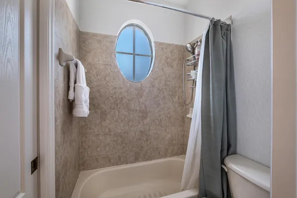 $899,900 | 8741 Northwest 110th Avenue, Doral, FL 33178