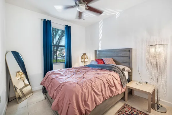 $899,900 | 8741 Northwest 110th Avenue, Doral, FL 33178