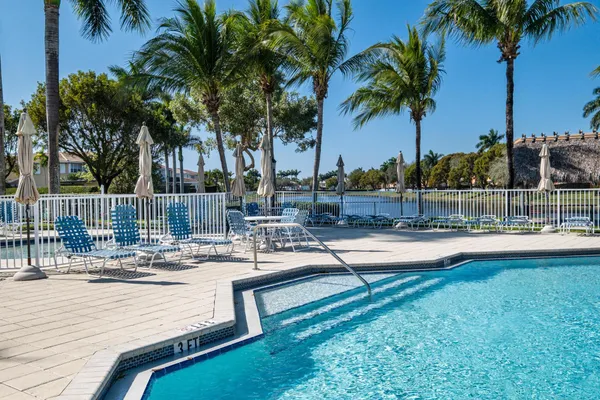 $899,900 | 8741 Northwest 110th Avenue, Doral, FL 33178