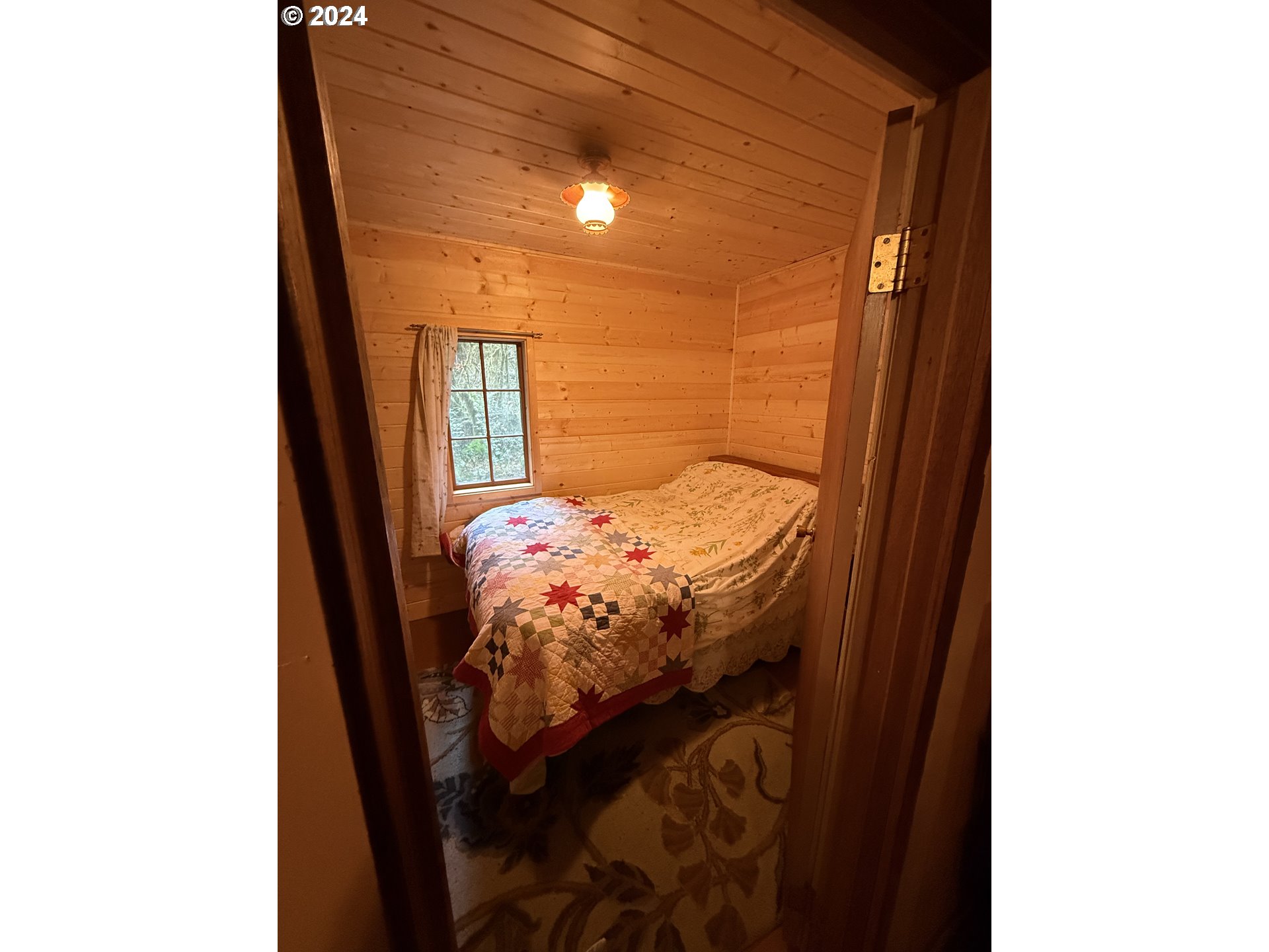 26885 Still Creek Road Rhododendron, OR 97049 - Photo 5 of 11 Gallery Image 5