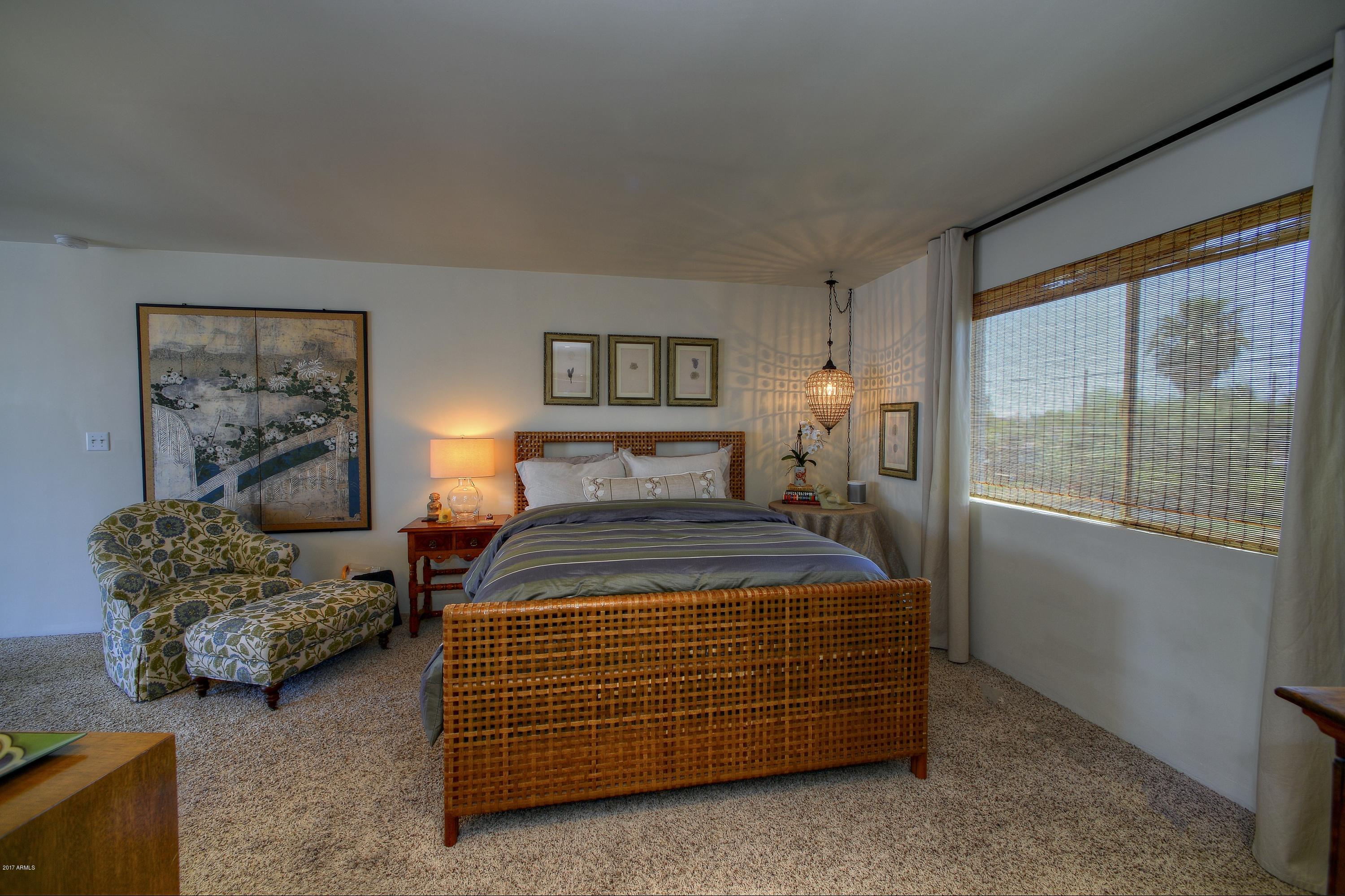 385 West Pierson Street, Unit D3 Phoenix, AZ 85013 - Photo 13 of 20 015_Master Bedroom