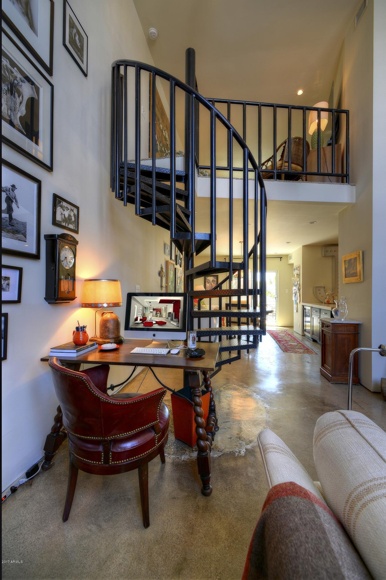 385 West Pierson Street, Unit D3 Phoenix, AZ 85013 - Photo 5 of 20 004_Staircase