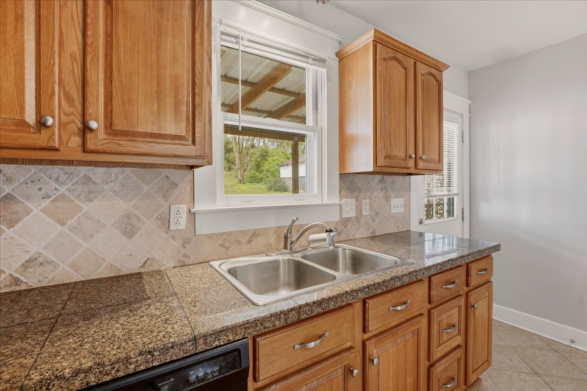 2407 Inga Street Nashville, TN 37206 - Photo 11 of 31