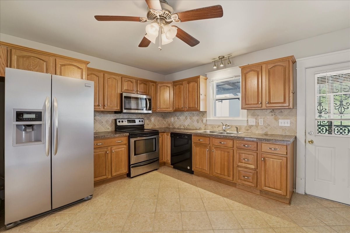 2407 Inga Street Nashville, TN 37206 - Photo 10 of 31