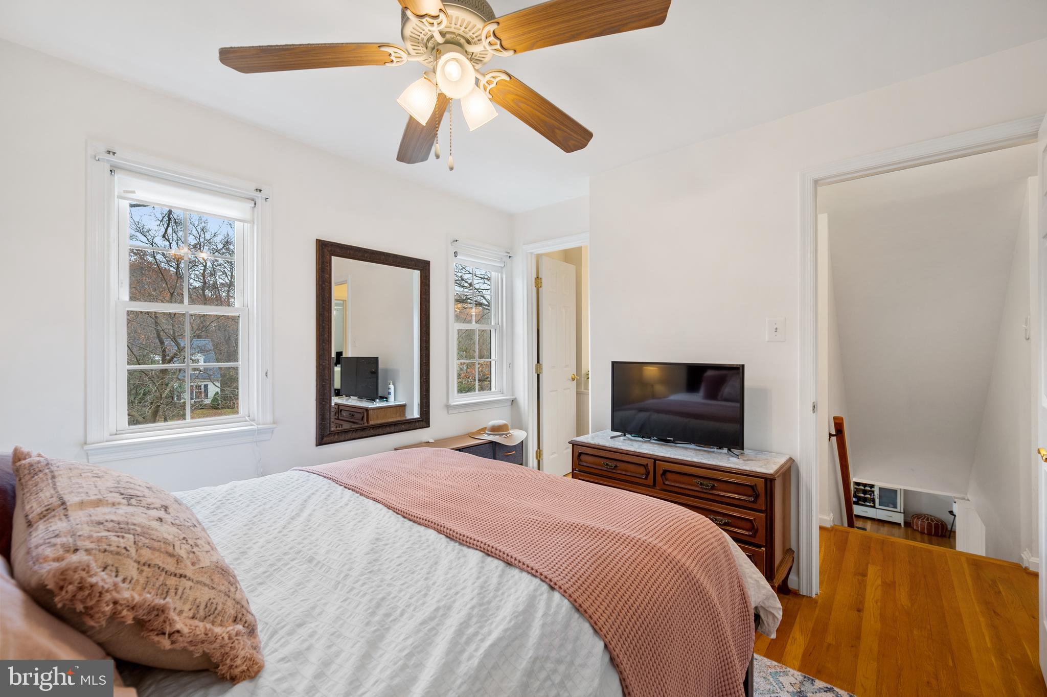 13625 Middlevale Lane Silver Spring, MD 20906 - Photo 17 of 30 Bedroom 1