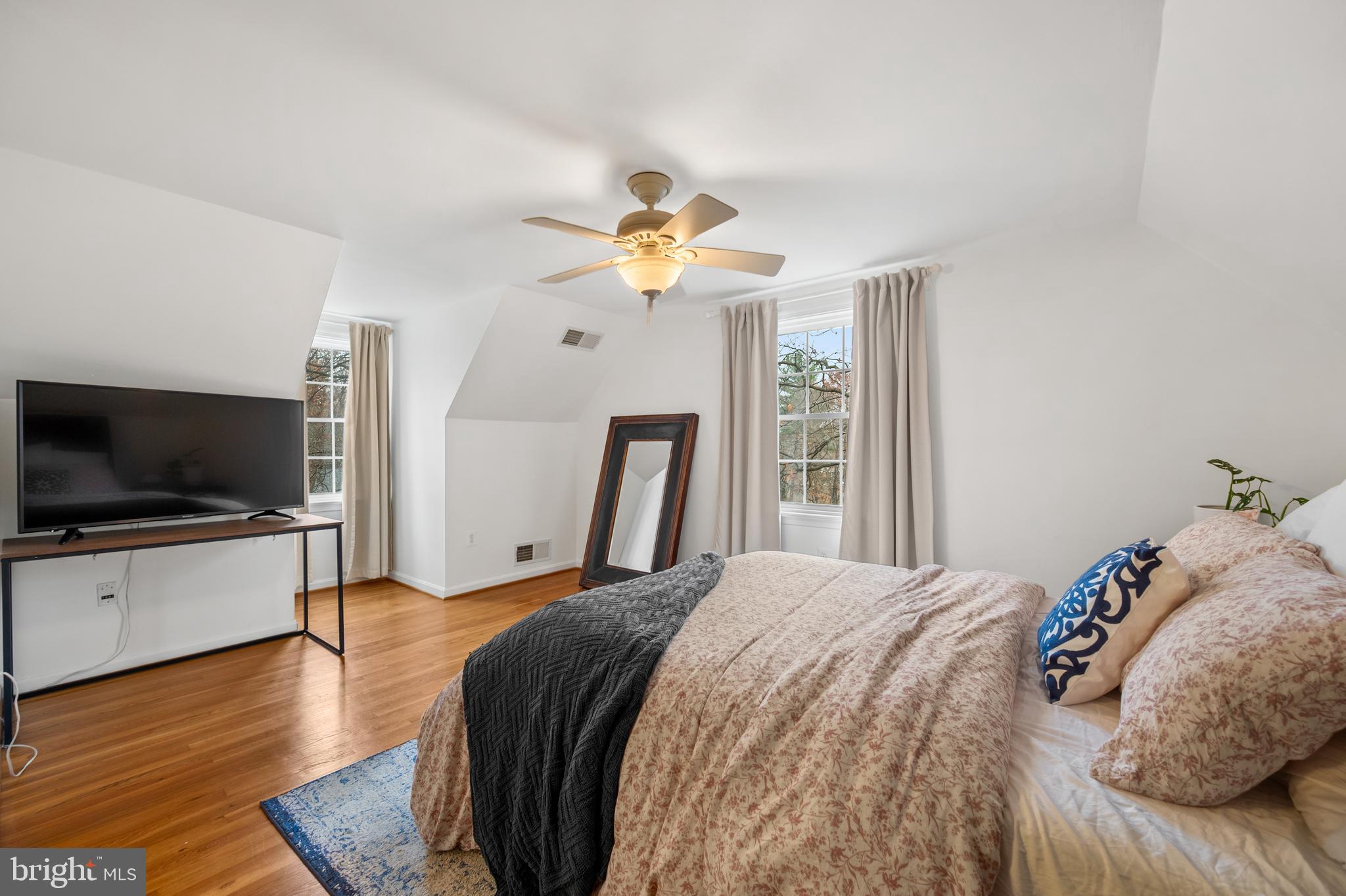 13625 Middlevale Lane Silver Spring, MD 20906 - Photo 23 of 30 Bedroom 4