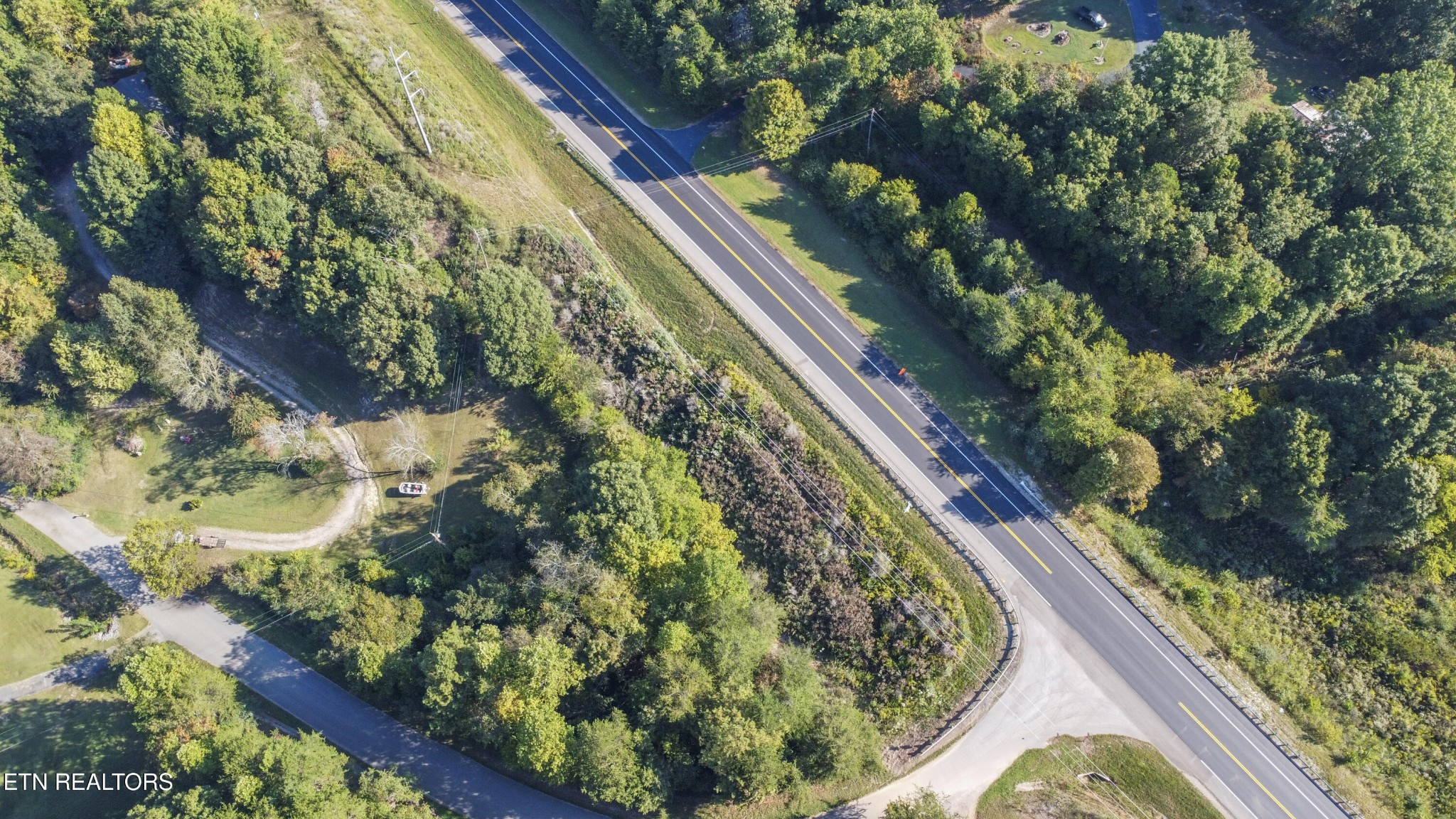 16511 Highway 72 Loudon, TN 37774 - Photo 14 of 21 a view of a yard