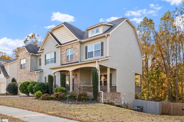 $655,000 | 377 Heritage Point Drive, Simpsonville, SC 29681