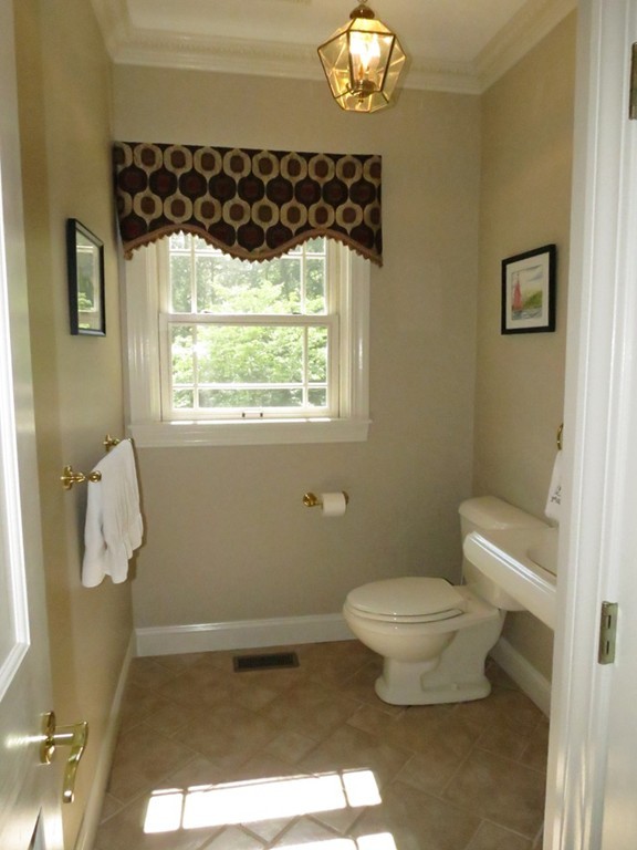 49 Carleton Road Millbury, MA 01527 - Photo 18 of 29 Gallery Image 18