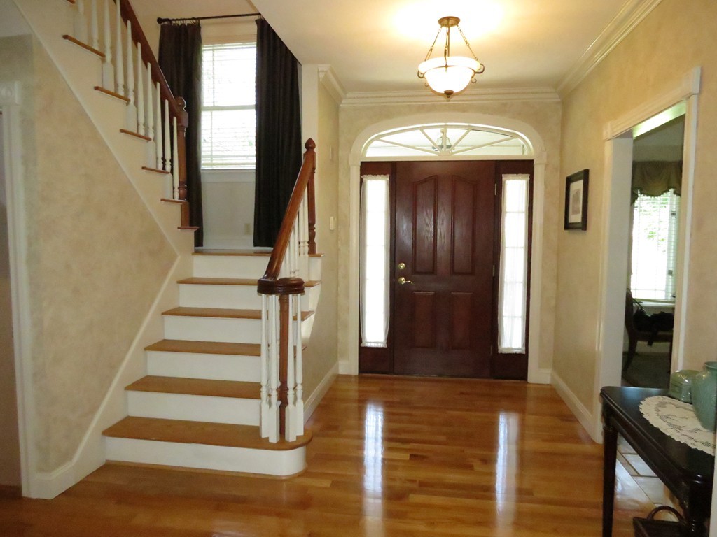49 Carleton Road Millbury, MA 01527 - Photo 4 of 29 Gallery Image 4