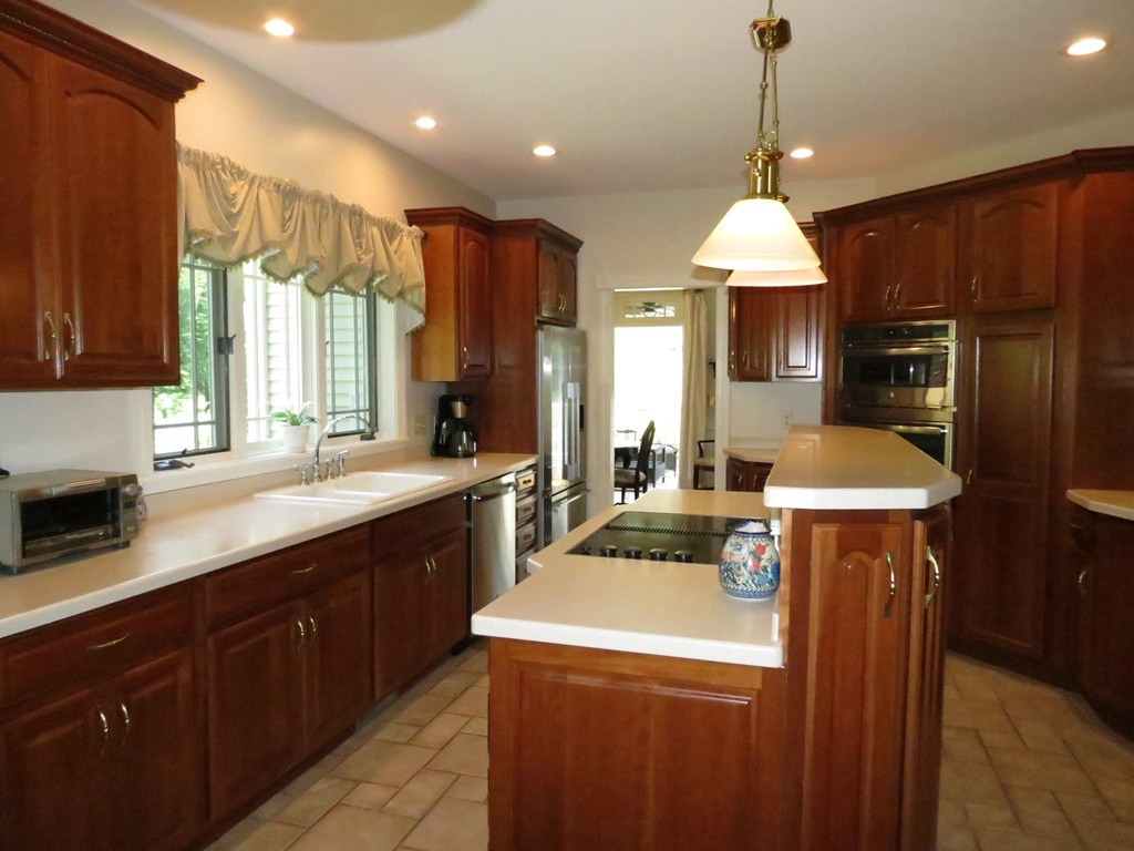 49 Carleton Road Millbury, MA 01527 - Photo 7 of 29 Gallery Image 7