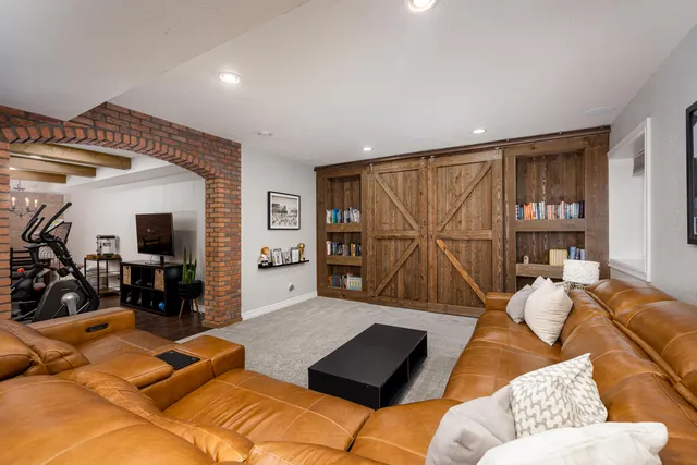 $1,795,000 | 21043 Maybury Park Drive, Northville, MI 48167