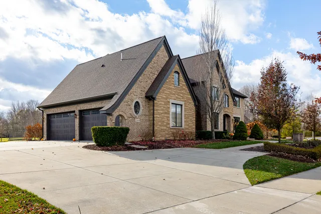 $1,795,000 | 21043 Maybury Park Drive, Northville, MI 48167