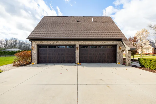 $1,795,000 | 21043 Maybury Park Drive, Northville, MI 48167