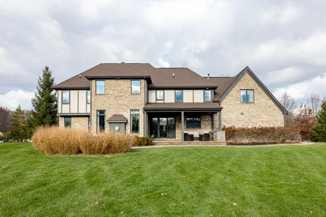 $1,795,000 | 21043 Maybury Park Drive, Northville, MI 48167