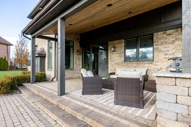 $1,795,000 | 21043 Maybury Park Drive, Northville, MI 48167