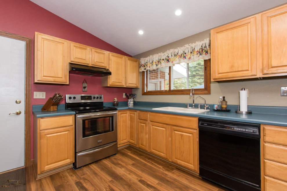 4331 Minges Road South Battle Creek, MI 49015 - Photo 11 of 47 DSC_6128