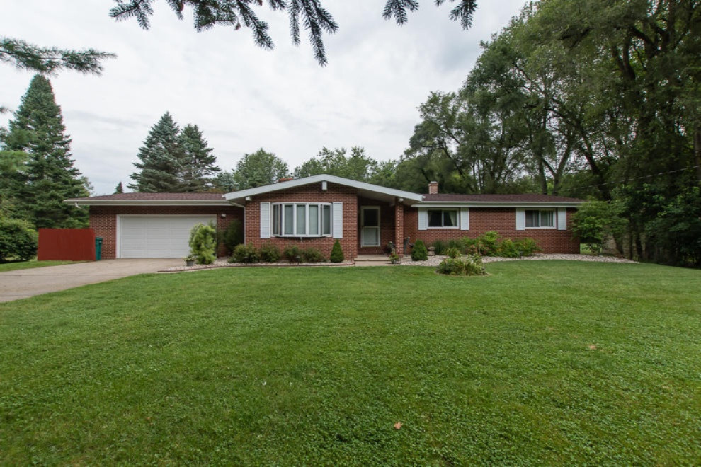 4331 Minges Road South Battle Creek, MI 49015 - Photo 3 of 47 DSC_6108