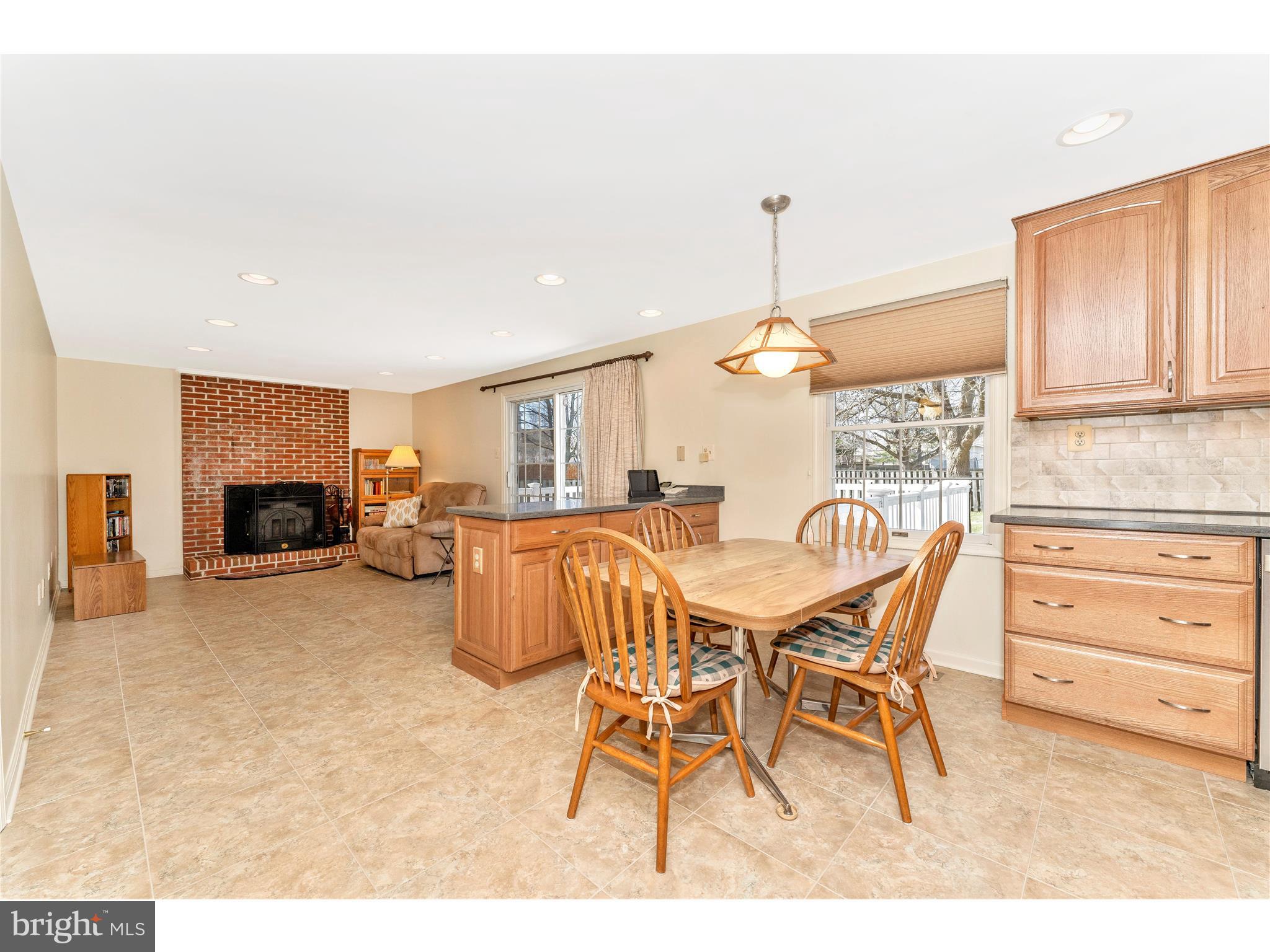 595 Pumphouse Road Frederick, MD 21703 - Photo 9 of 50 Additional cabinets & counters