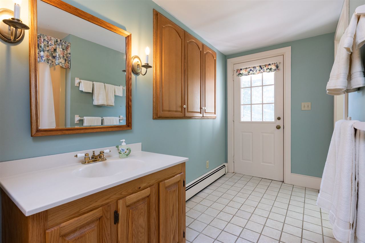 64 Bennett Road Durham, NH 03824 - Photo 14 of 40