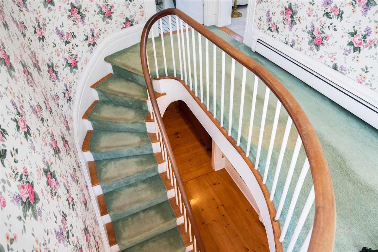 64 Bennett Road Durham, NH 03824 - Photo 23 of 40
