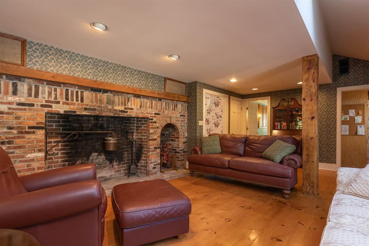 64 Bennett Road Durham, NH 03824 - Photo 5 of 40